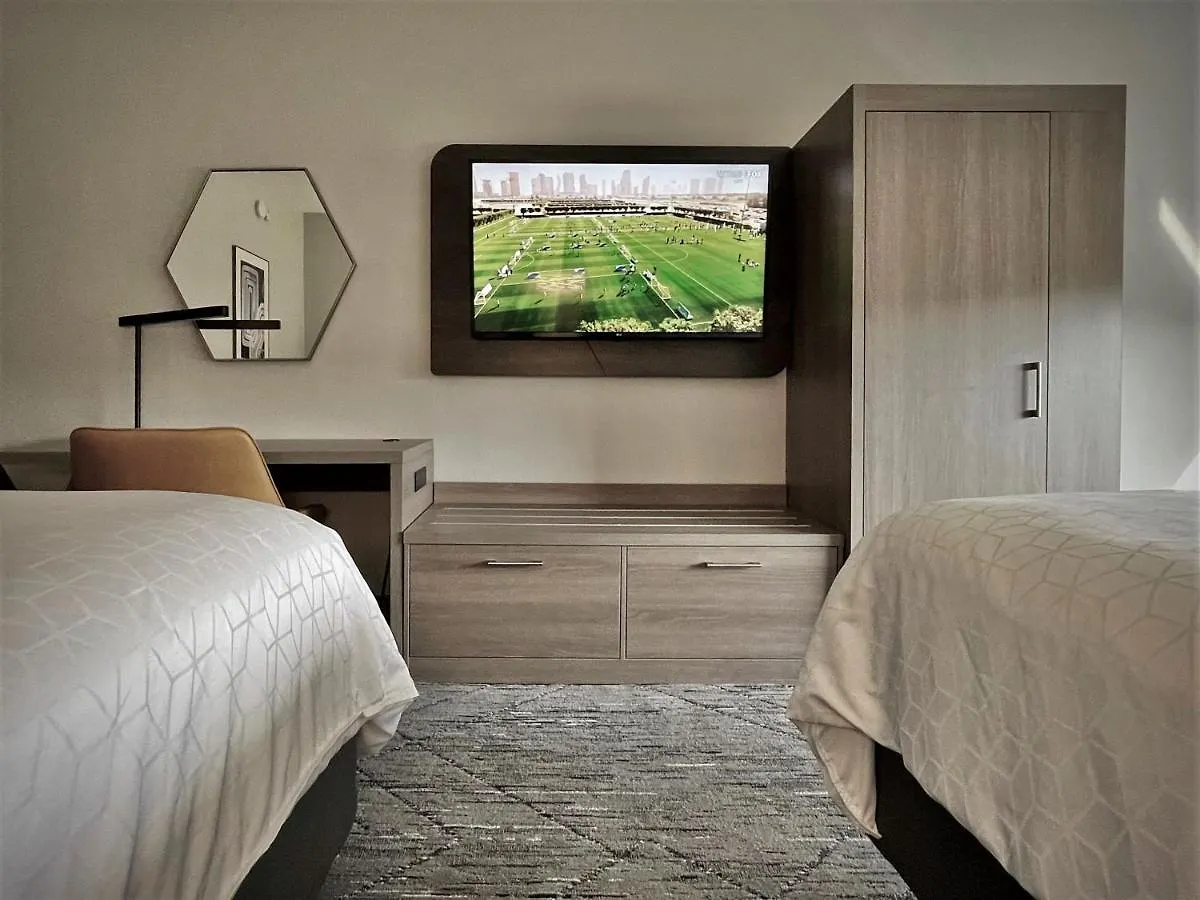 Holiday Inn Express And Suites Tampa I-75 At Bruce B. Downs By Ihg 3*,