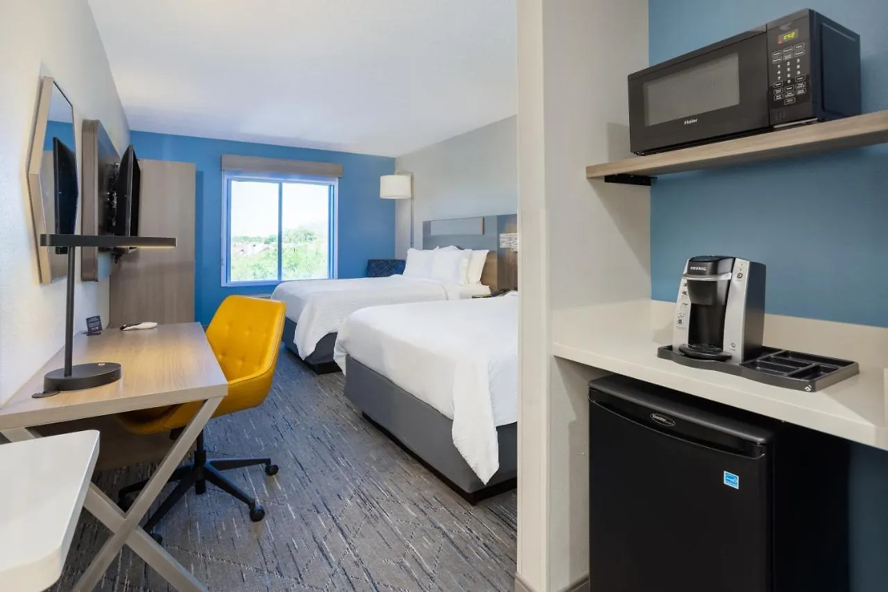 Holiday Inn Express And Suites Tampa I-75 At Bruce B. Downs By Ihg United States