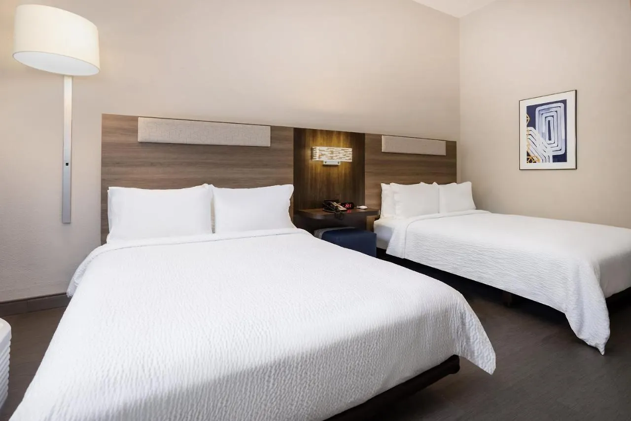 Holiday Inn Express And Suites Tampa I-75 At Bruce B. Downs By Ihg
