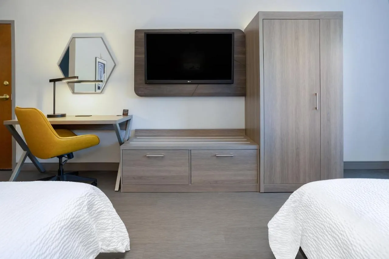 Holiday Inn Express And Suites Tampa I-75 At Bruce B. Downs By Ihg United States