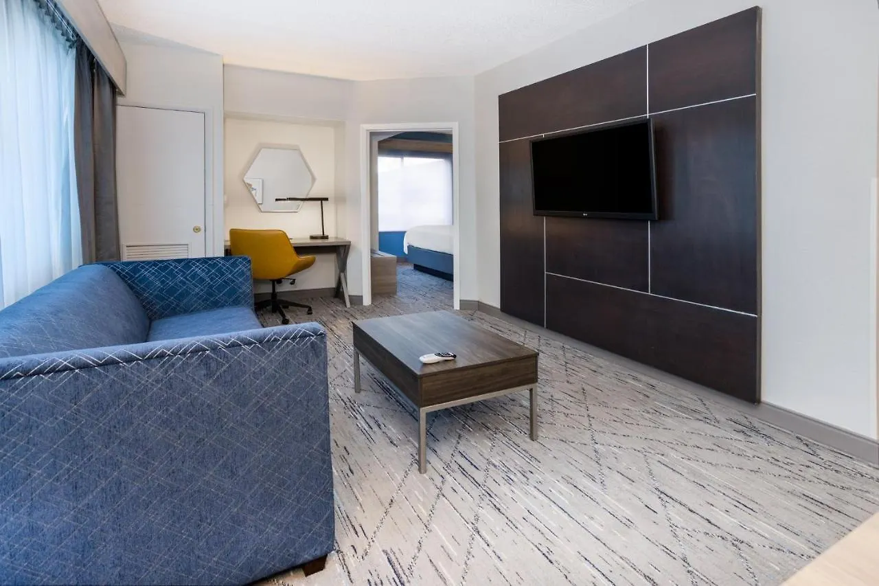 Holiday Inn Express And Suites Tampa I-75 At Bruce B. Downs By Ihg United States
