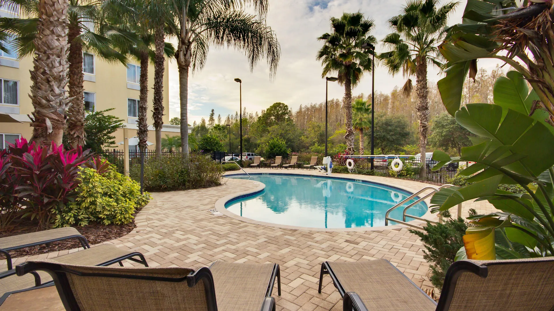 Holiday Inn Express And Suites Tampa I-75 At Bruce B. Downs By Ihg 3*,  United States